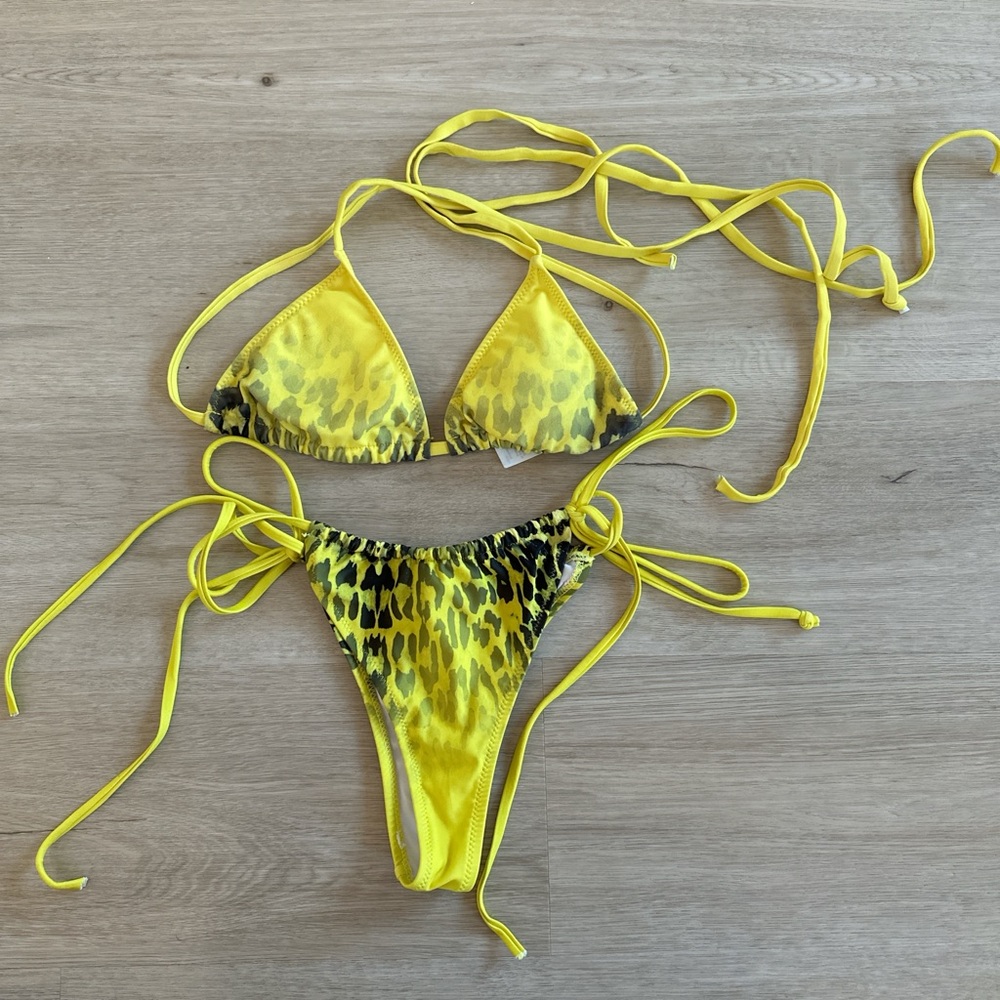 PrettyLittleThing Yellow Animal Print Bikini